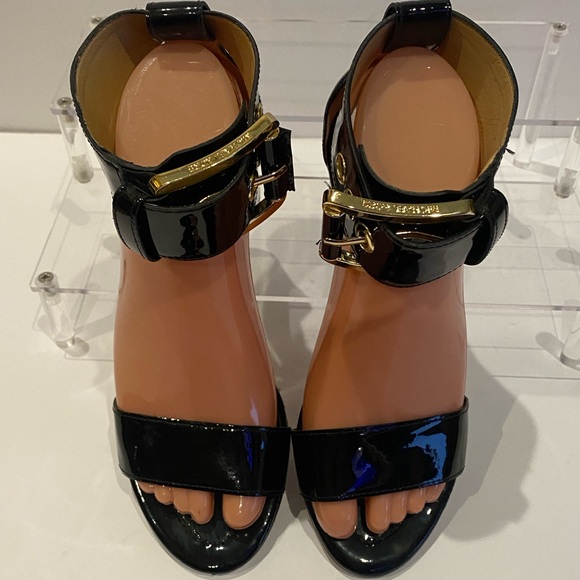 MICHAEL Michael Kors Open Toe Block Heel Sandals Patent Leather Black Size 6 EUC - Picture 3 of 10